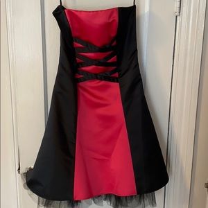 Strapless Cocktail/Party Dress